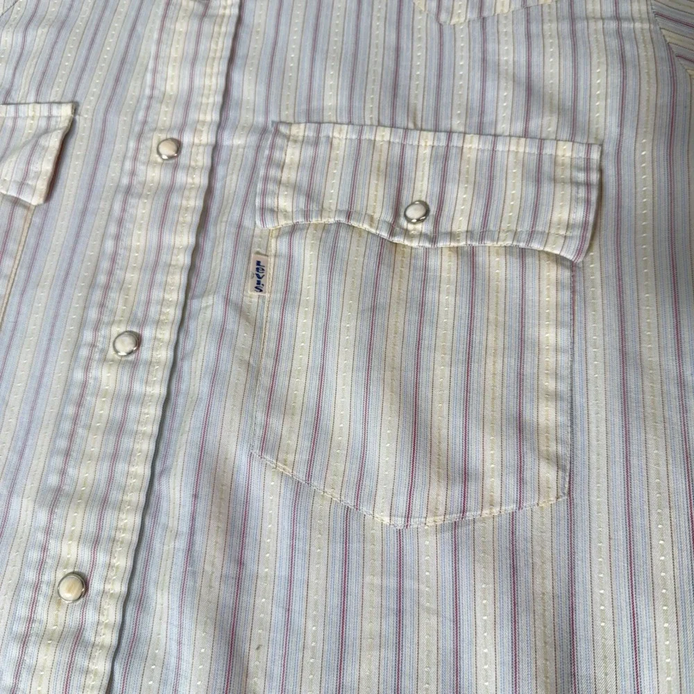 Vintage 1970s Levis Pearl Snap Western Shirt Size L USA Made Cream Striped 70s
